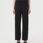 Pantalon en lin noir pour femme.