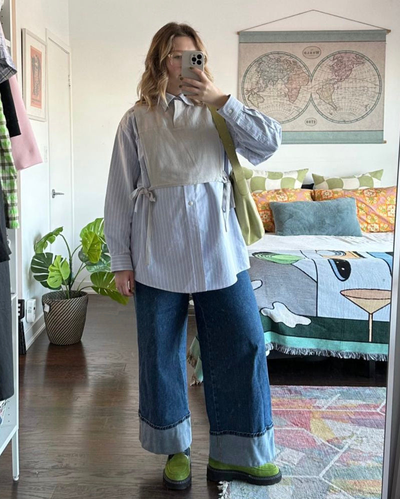 Plastron en lin porté par Kate (silhouette Claudie).