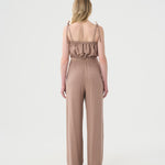 Pantalon et camisole en lin pour femme. 