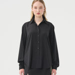 Chemise ample noire masculine pour femme. Chemise en Tencel fait au Québec.