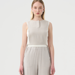 Haut en lin gris pour femme.