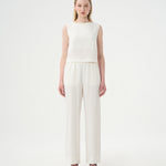 Ensemble d'été en lin blanc pour femme. 