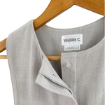 Blouse en lin sans manche pour femme.