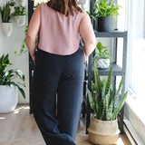 Wide black pants with elastic waistband for women. DS